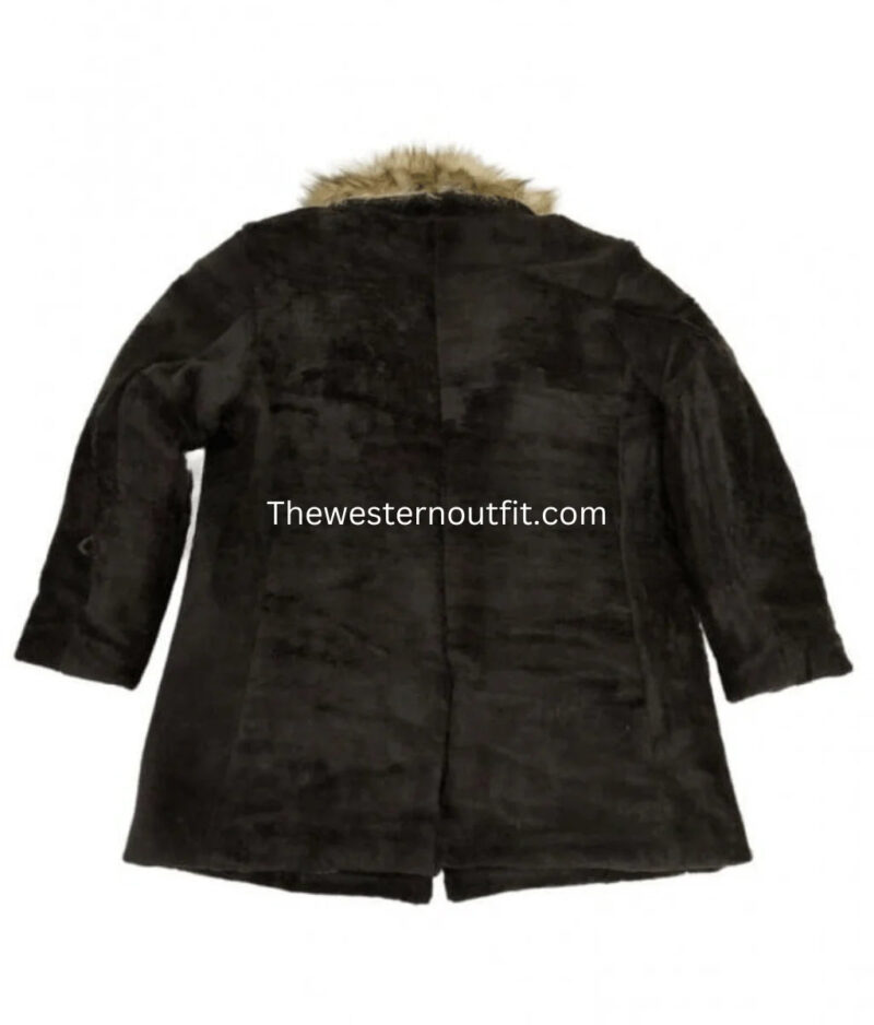 1883 James Dutton Fur Coat Yellowstone Series - Image 3