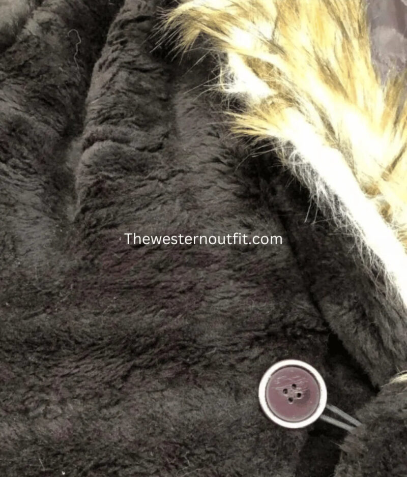 1883 James Dutton Fur Coat Yellowstone Series - Image 4