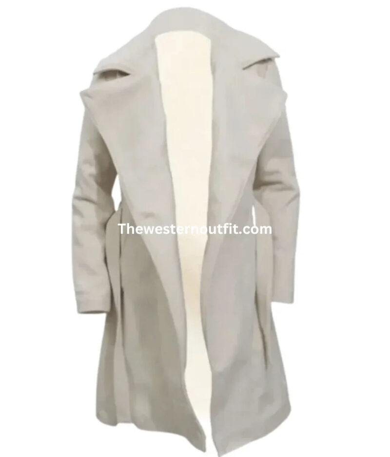 Kelly Reilly Yellowstone Beth Dutton White Coat
